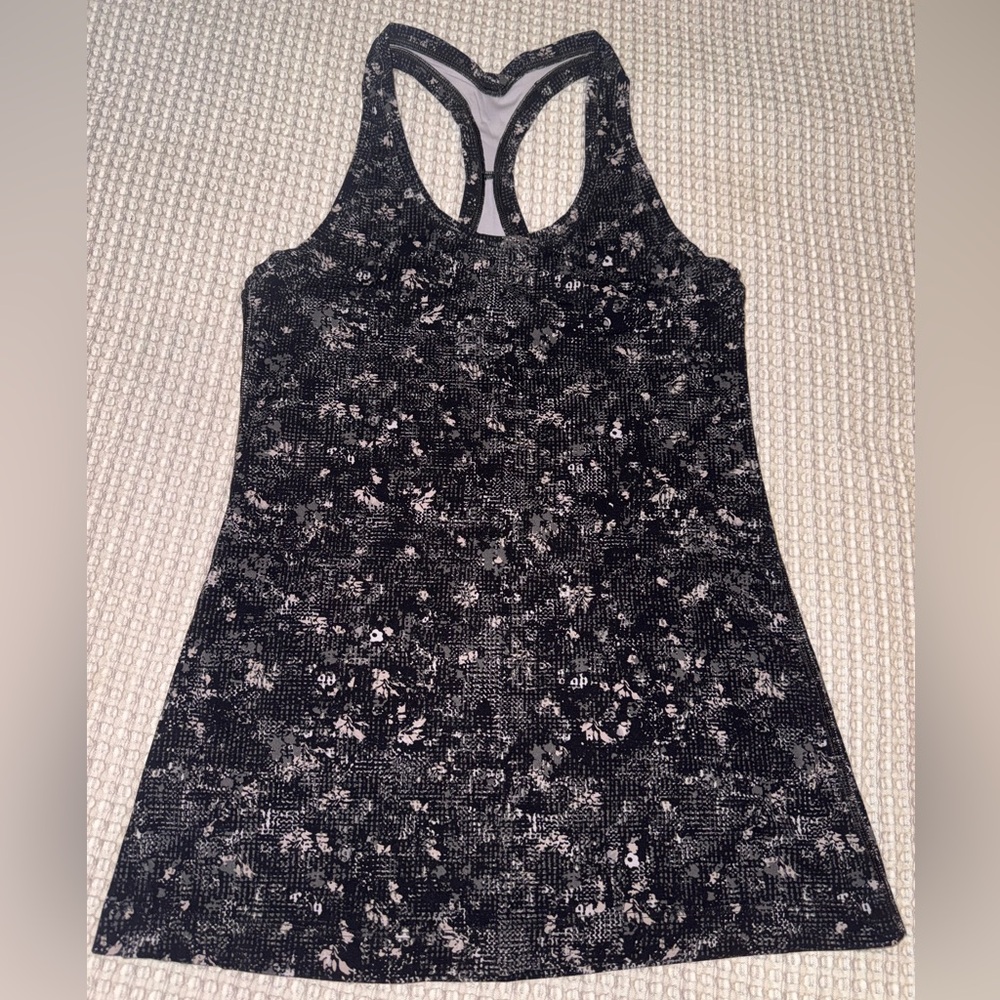 Lululemon Black and White Patterned Tank Top